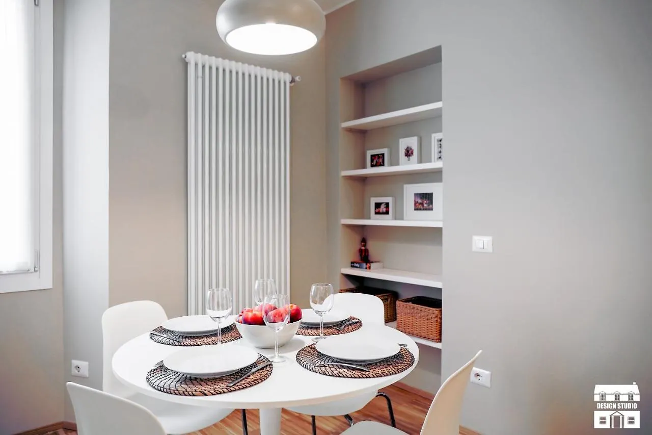 Casa Vecchia 2 By Design Studio Bellano Apartment